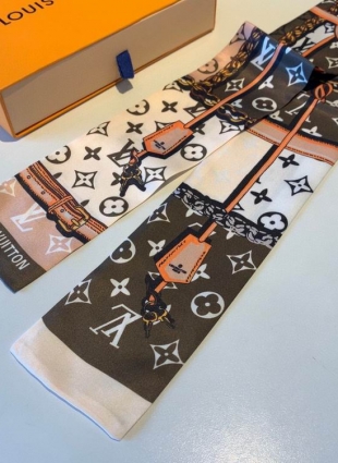 Louis Vuitton scarf