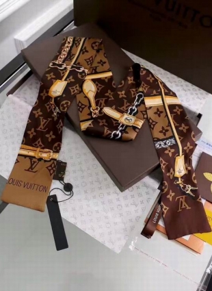 Louis Vuitton scarf