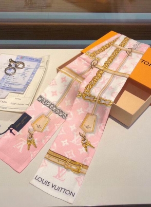 Louis Vuitton scarf