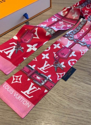 Louis Vuitton scarf