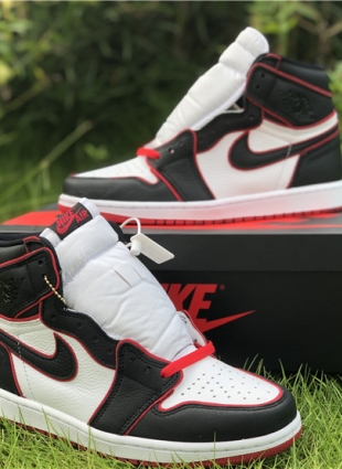 Nike Air Jordan 1