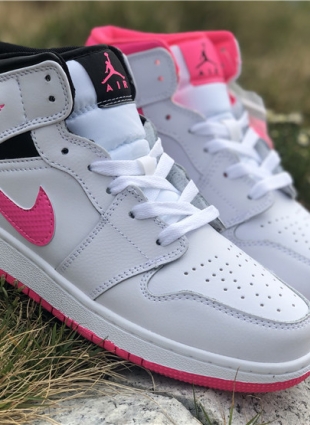 Nike Air Jordan 1
