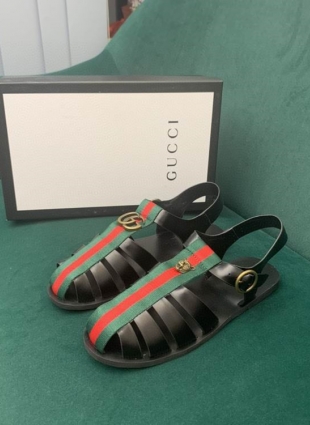 Gucci shoes