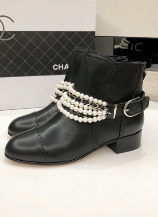 Chanel boots black