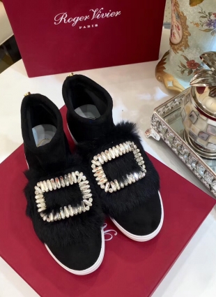 Roger Vivier boots black