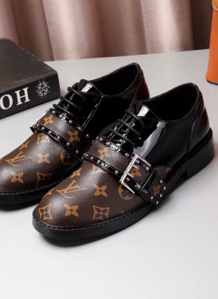 Louis Vuitton black with a print shoes