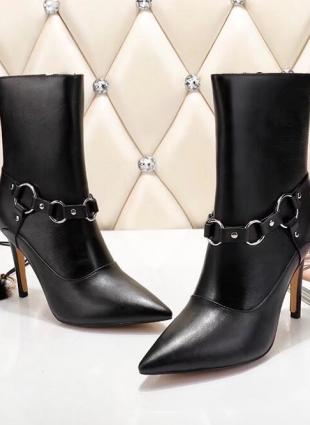 Aquazzura black boots