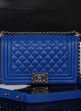 CHANEL bag