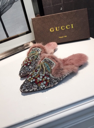Gucci shoes pink