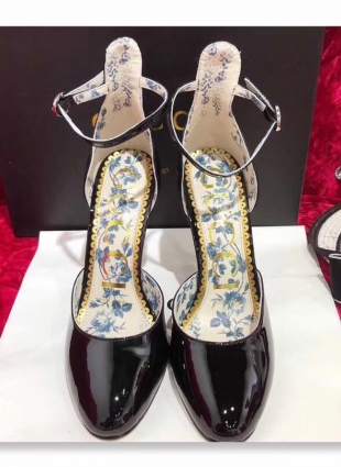 Gucci shoes black