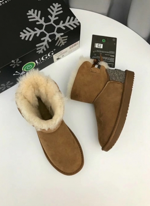 UGG brown