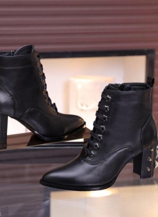 Chanel boots black