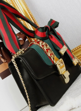 Gucci black Sylvie, small shoulder bag