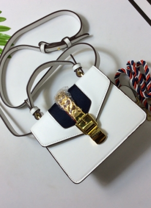 Gucci white small bag