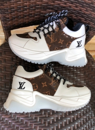 Louis Vuitton sneakers white