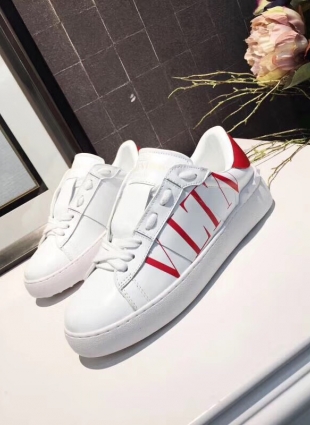 Valentino sneakers white