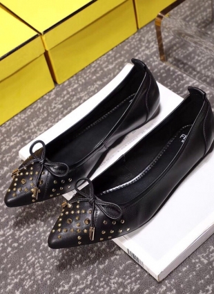 Fendi shoes black