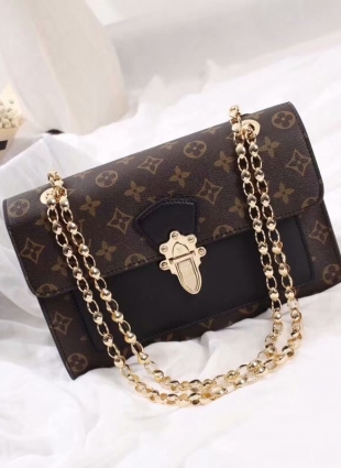 LOUIS VUITTON VICTOIRE BAG
