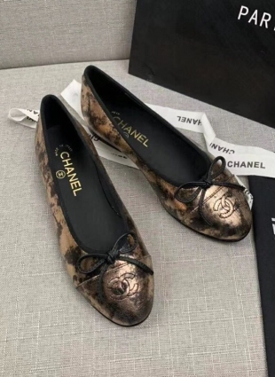 Chanel shoes bronze