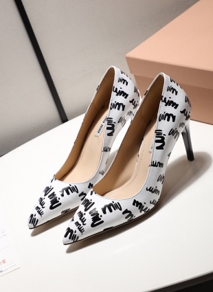 Miu Miu shoes white