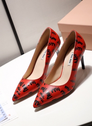 Miu Miu shoes red