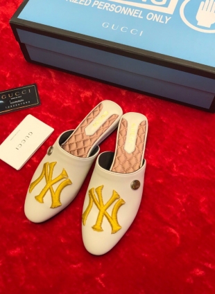 Gucci shoes white