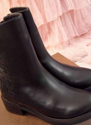 Gucci boots burgundy