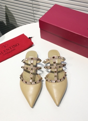 Valentino shoes beige
