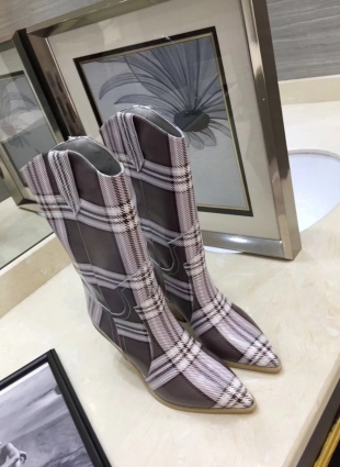 Fendi boots