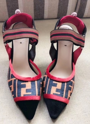 Fendi shoes with print
