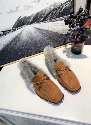 Gucci shoes brown
