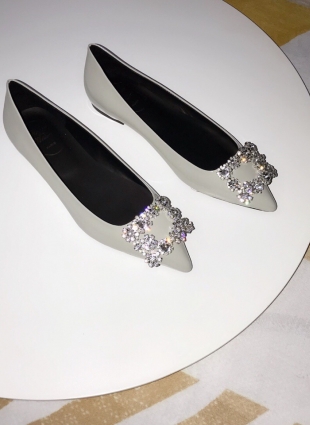 Roger Vivier shoes white