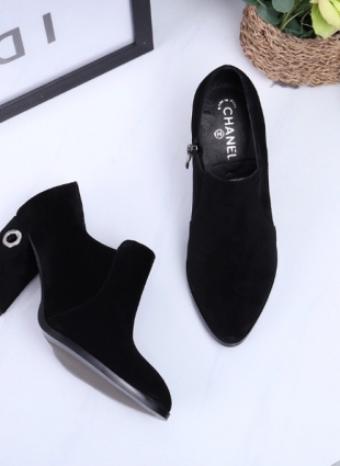 Chanel boots black