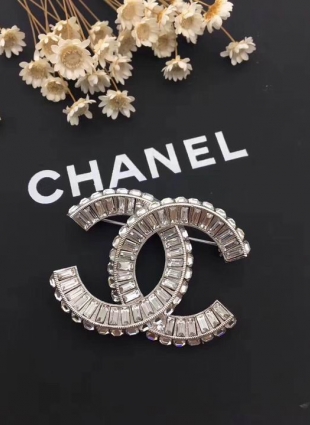 CHANEL brooches silver and crystal