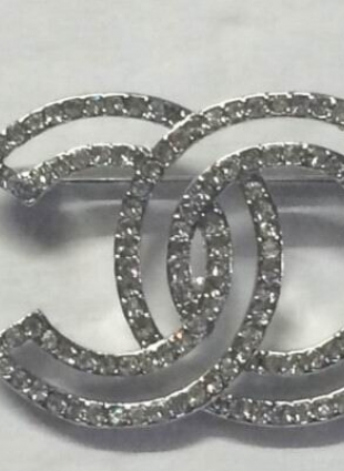 CHANEL brooches silver and crystal
