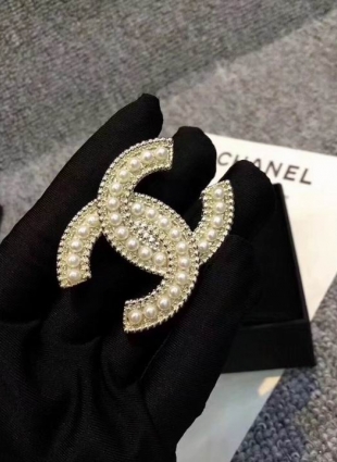 CHANEL brooches crystal, pearl