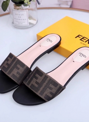 Fendi step-ins brown