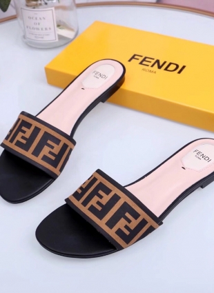 Fendi step-ins brown