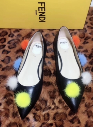 Fendi shoes black
