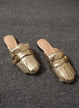 Gucci shoes gold