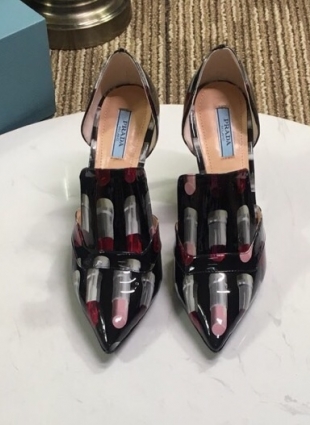 Prada shoes black