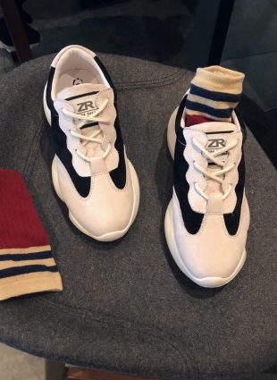Chanel sneakers black and white