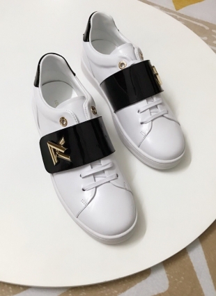 Louis Vuitton sneakers white and black