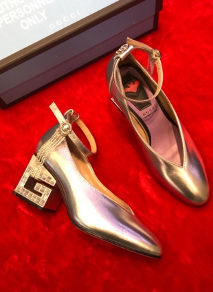 Gucci gold shoes