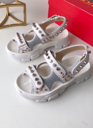 Gucci sandals white