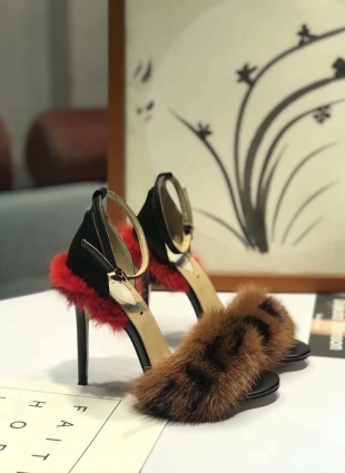 Fendi shoes black
