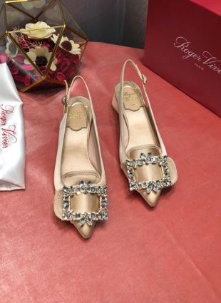 Roger Vivier shoes gold