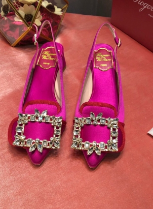 Roger Vivier shoes pink