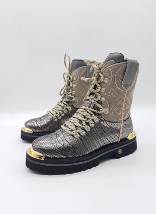 Louis Vuitton boots silver and beige