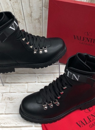 Valentino boots black